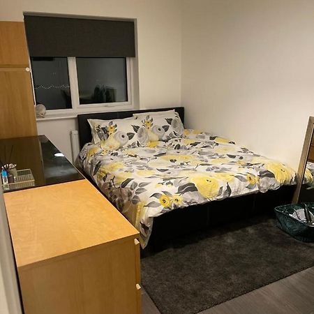 New Modern King Size Room With Ensuite And Parking 맨체스터 외부 사진